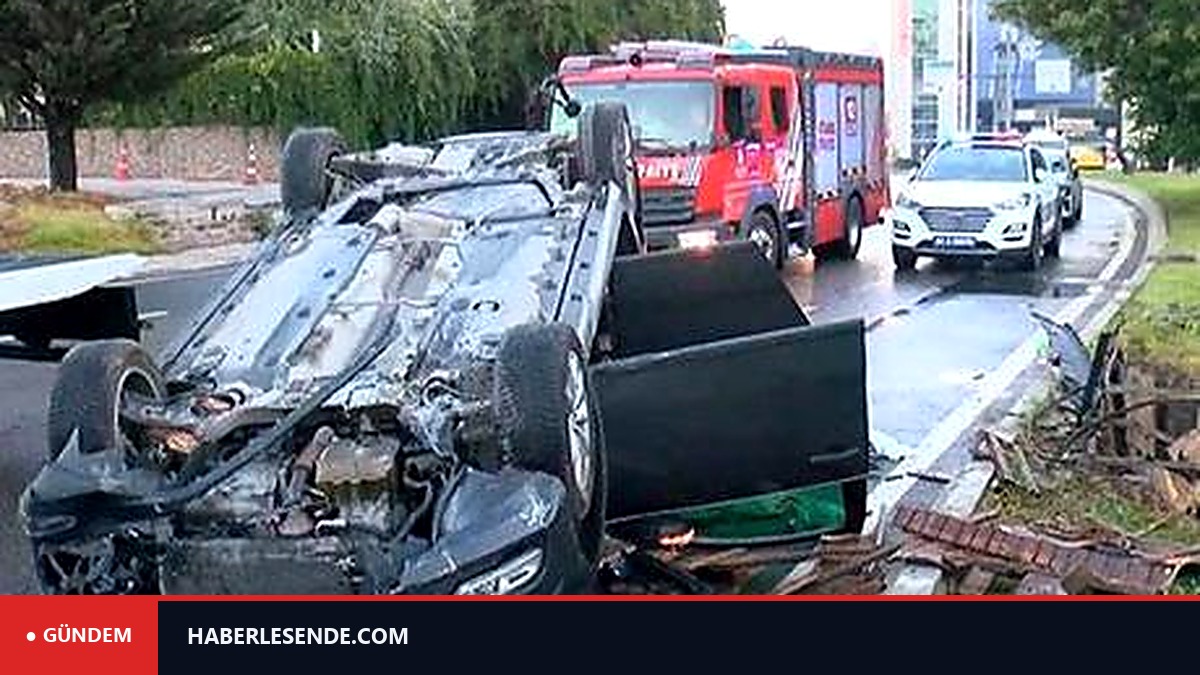 Ataşehir'de feci kaza! Otomobil kaldırıma çıktı, takla attı