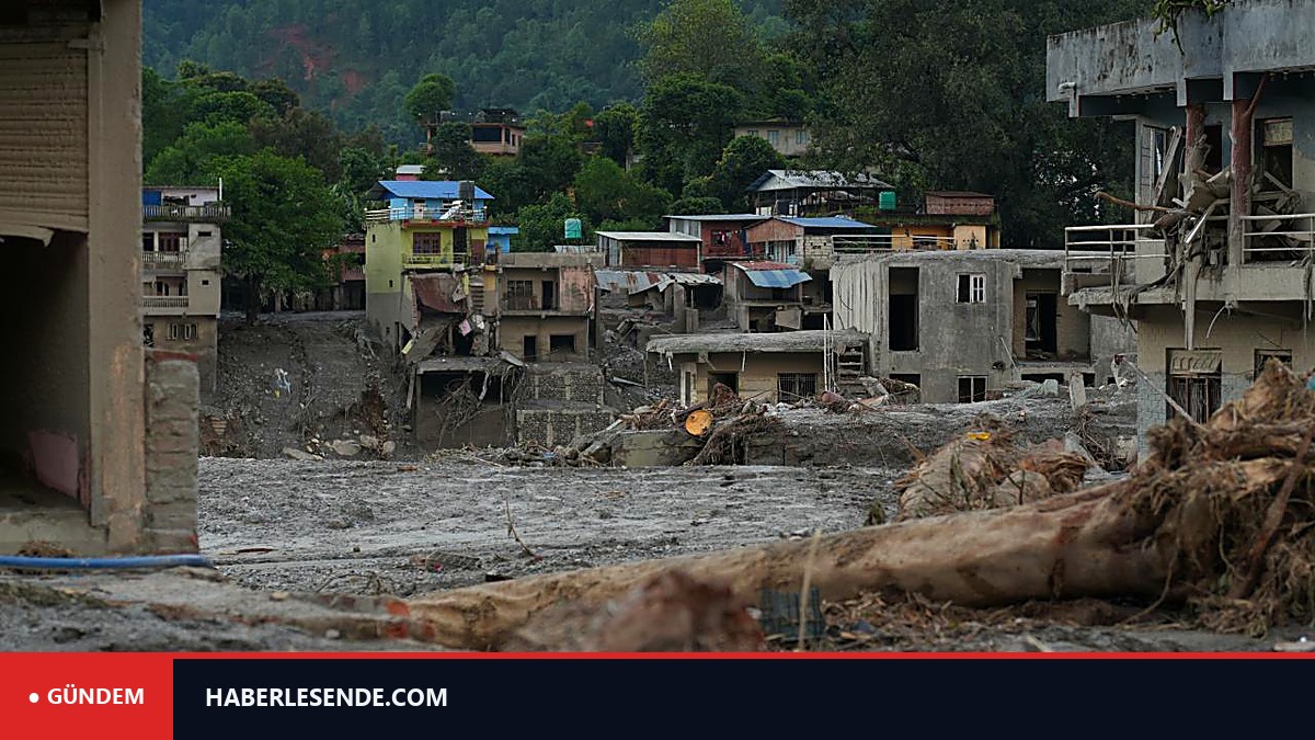 Nepal'deki selde hayatını kaybedenlerin sayısı 389'a çıktı