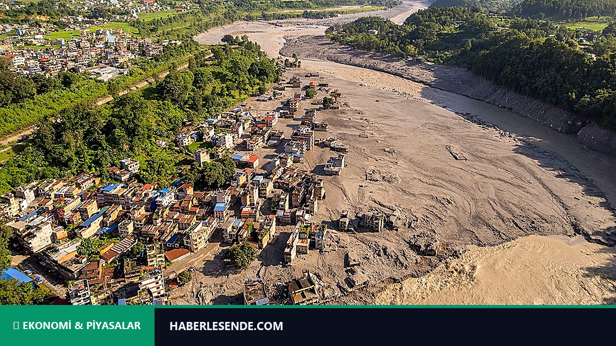 Nepal'deki selde hayatını kaybedenlerin sayısı 579'a çıktı