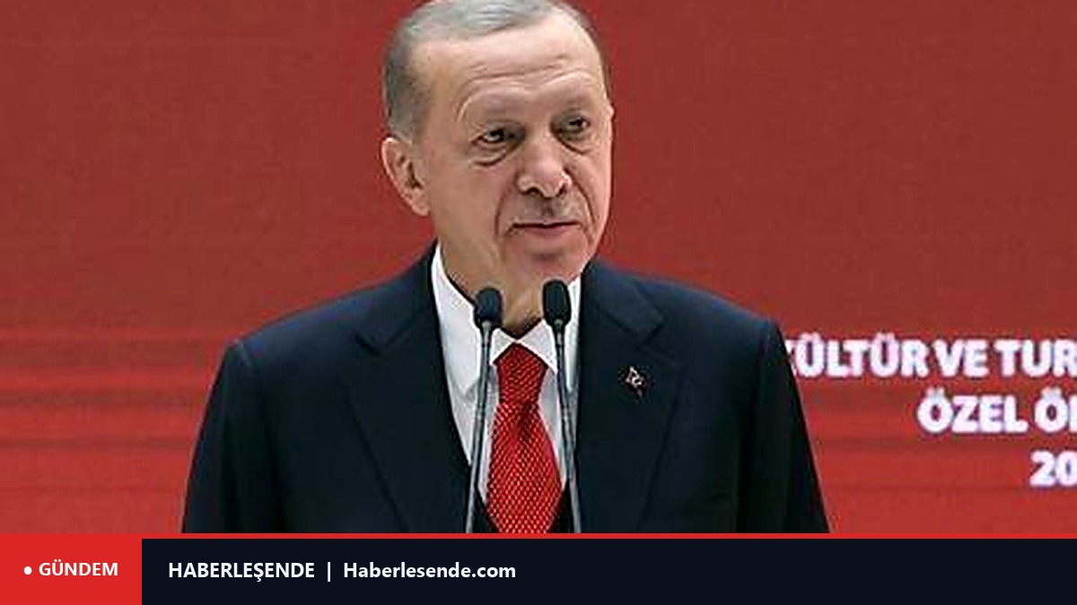 SON DAKİKA: Cumhurbaşkanı Erdoğan'dan ödül töreninde dikkat çeken mesaj! ''Mahalle baskısını reddediyoruz''