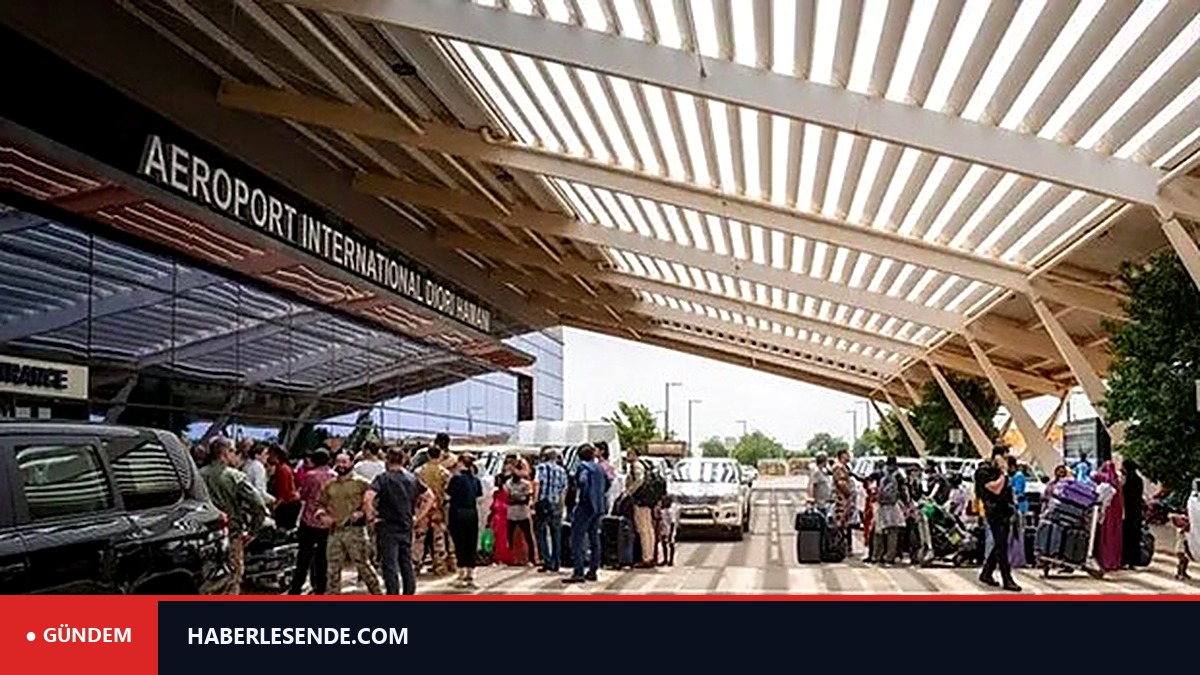 Nijer'de silah sesleri: Havalimanı hedef alındı