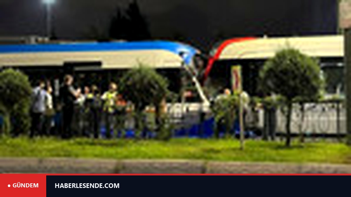Zeytinburnu’nda iki tramvay çarpıştı: 9 yaralı
